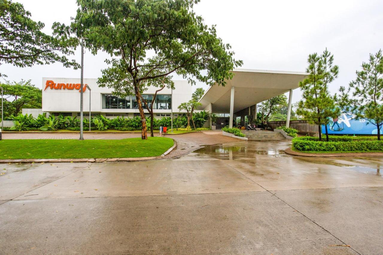 Oyo 3247 Afira Rooms Aeropolis Tangerang Bagian luar foto
