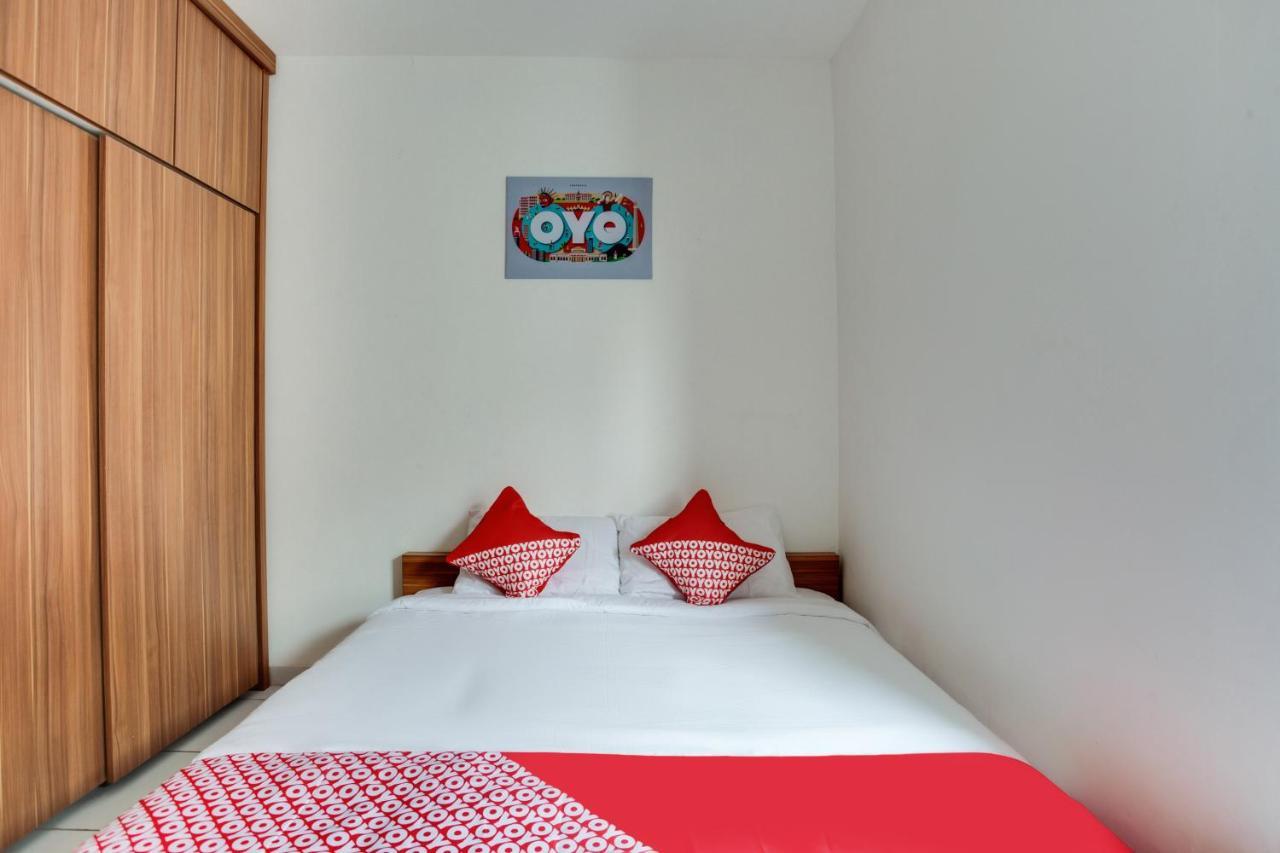 Oyo 3247 Afira Rooms Aeropolis Tangerang Bagian luar foto