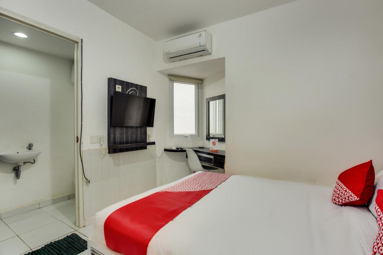 Oyo 3247 Afira Rooms Aeropolis Tangerang Bagian luar foto